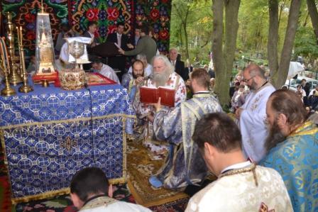 RESFINŢIREA BISERICII